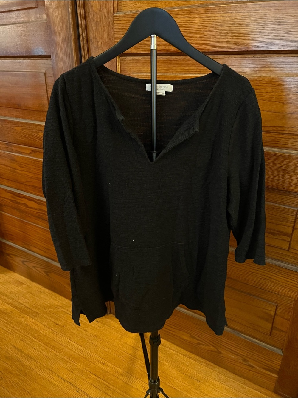 Liz Claiborne XL Black V-Neck Lightweight Pullover